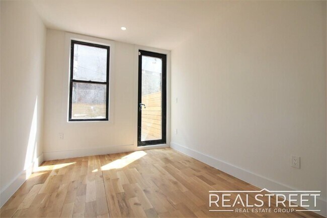 Photo - Spacious 3-Bedroom Duplex with Private Outdoor Space in Prime Bed-Stuy