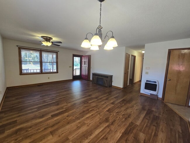 Photo - NEW LISTING!!!!!