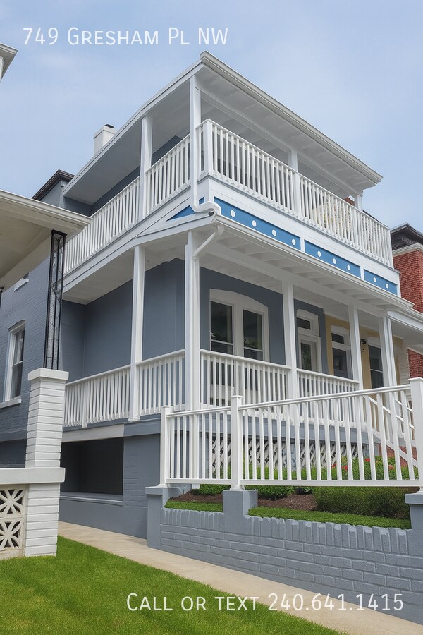 Building Photo - 749 Gresham Pl NW