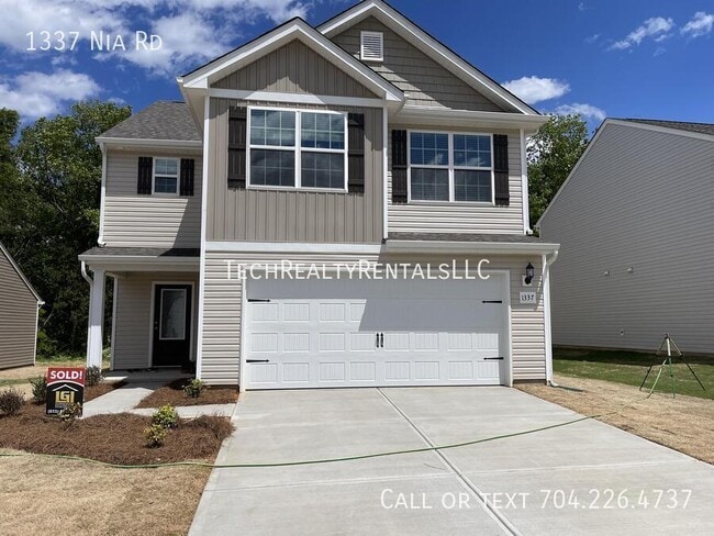 Photo - 1337 Nia Rd