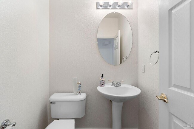 Photo - 139 Cedar Ridge Dr