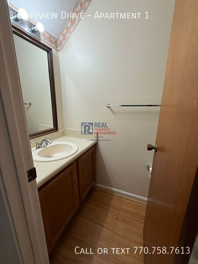 3 Cliffview Dr SE Unit 1