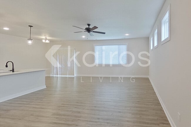 Photo - 6918 Bluebell Ct