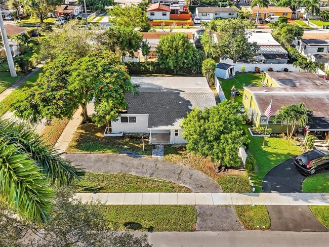 Photo - 6800 Raleigh St