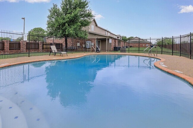 Photo - 9257 Somerset Rd