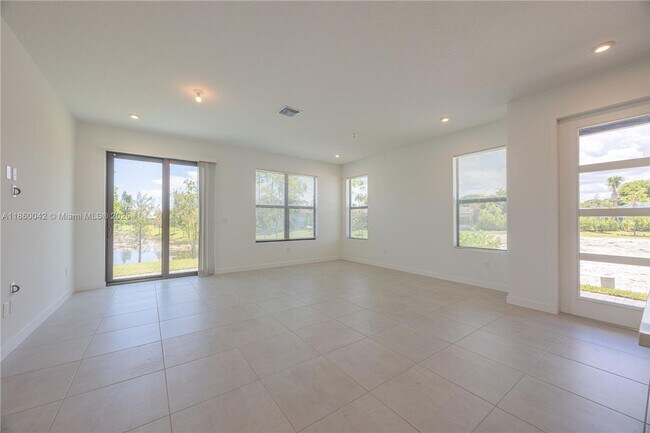 Photo - 7064 Channing Ave