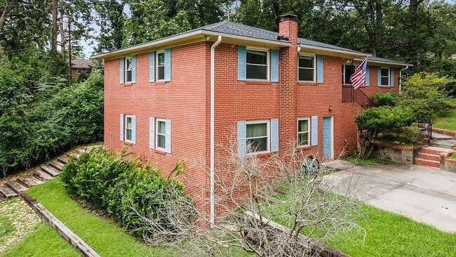 Building Photo - 4140 Timberlane Dr