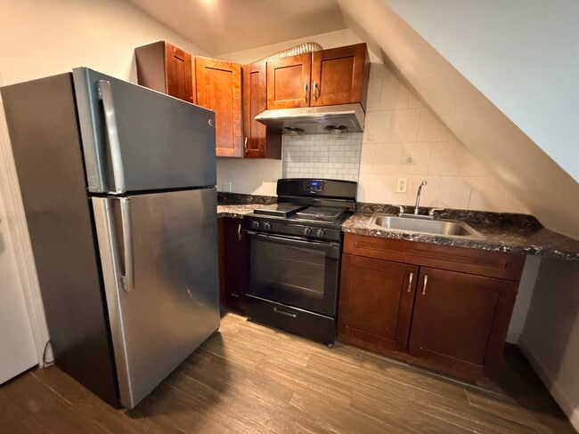 Photo - 11440 145th St Unit 1 Bedroom Apartment