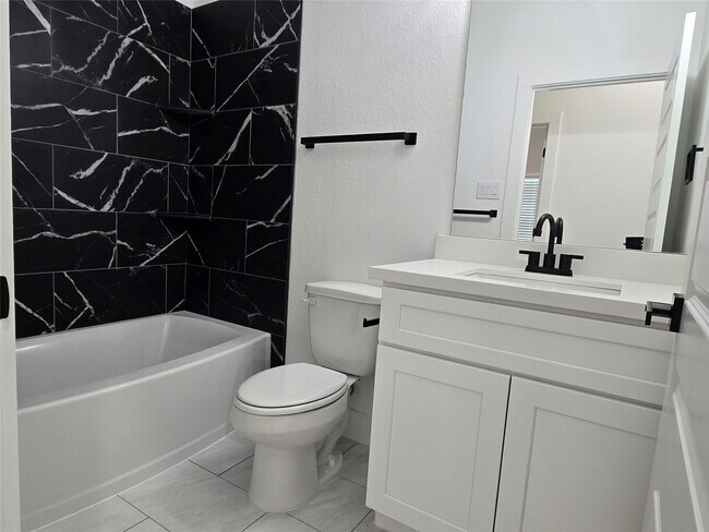 Photo - 9808 Pelsey St