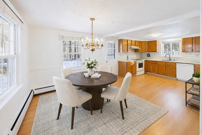 Photo - 24 Walpole St