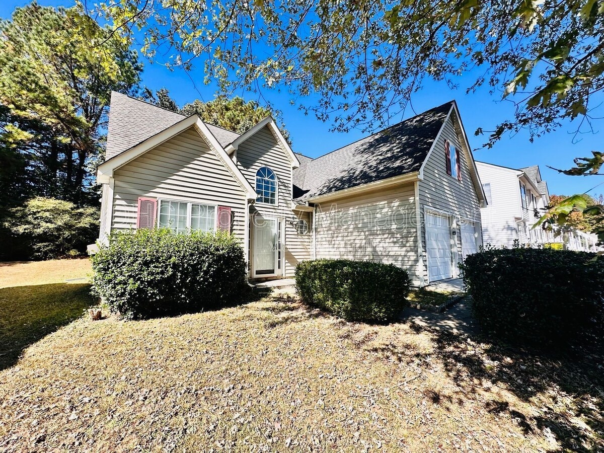 Photo - 463 E Lake Dr