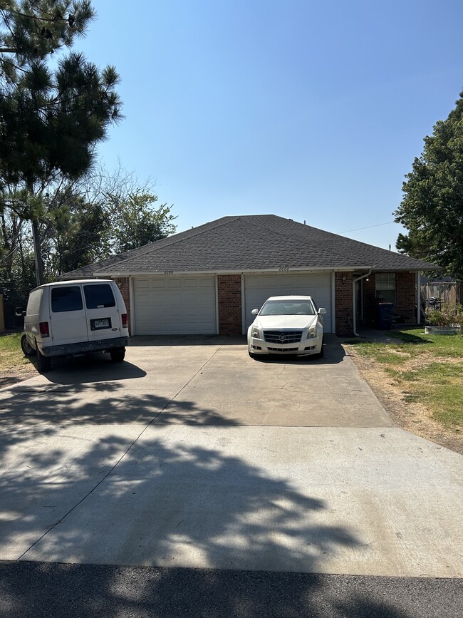 Photo - 6008 S 10th St Townhome
