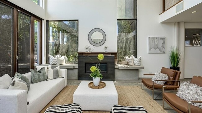 Photo - 414 Venice Way