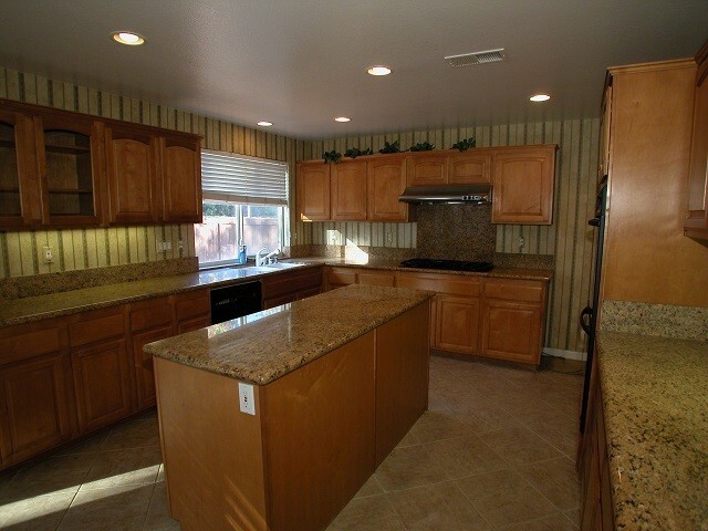 Photo - WOW! Great Eastlake Trails Former Model Home