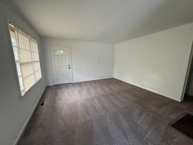 Photo - 8507-8507 Lynn Ave Unit 8505