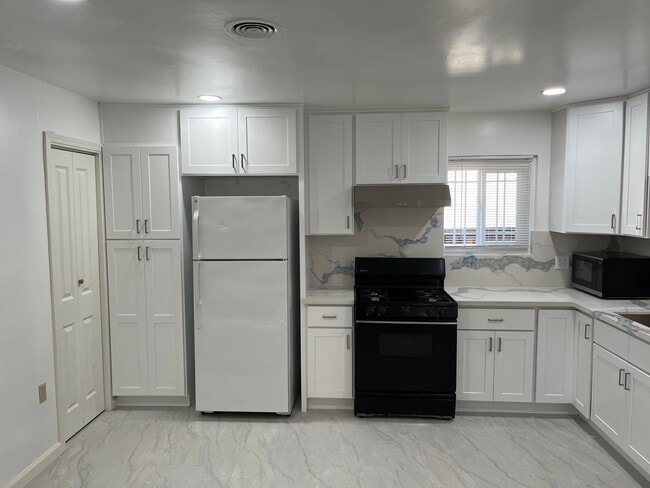 Photo - 4 bedroom home now available in South San Jose near Hellyer County Park!