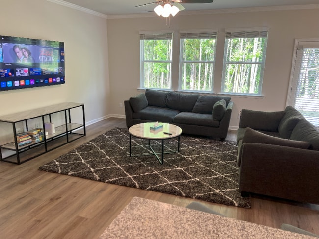 Photo - 620 River Gdns Dr