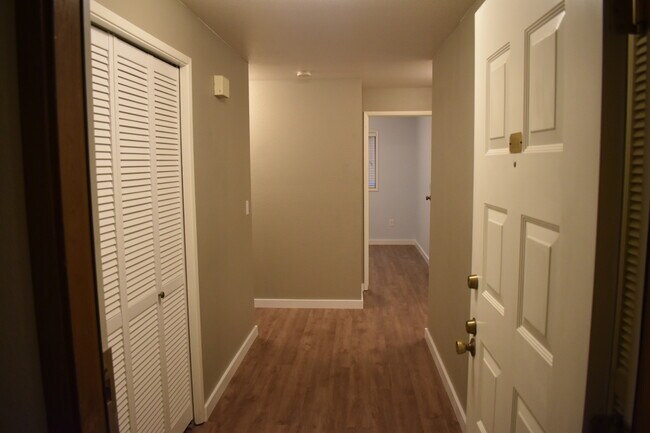 Photo - 5201 22nd Ave NE Unidad 104