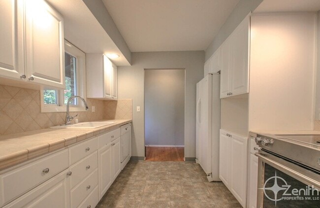 Photo - 12908 NE Salmon Creek Ave