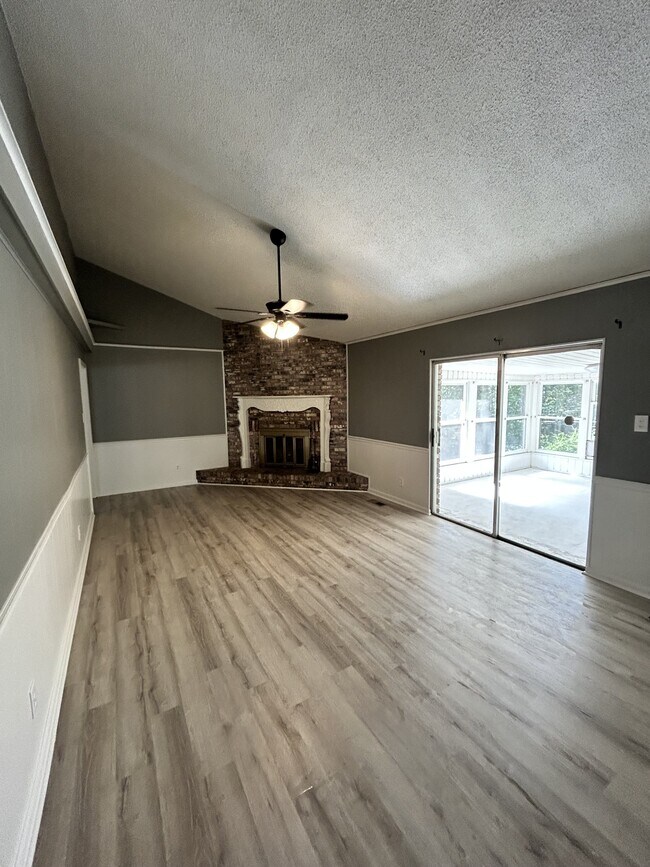 Photo - 3500 Bunker Hill Dr House