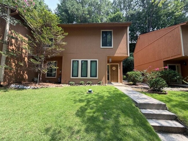 Building Photo - 878 Lake Hollow Blvd SW