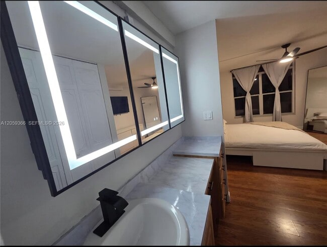 3750 Inverrary Dr Unit 2B