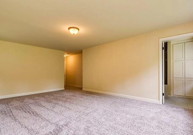 Photo - 4902 Valley Oak Dr