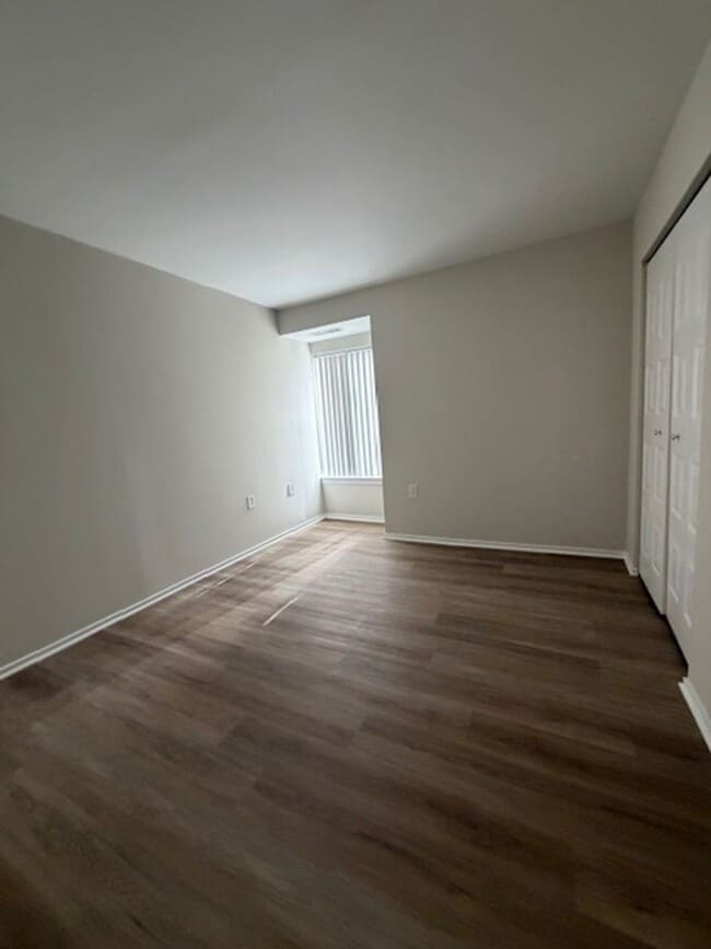Photo - SPACIOUS 2 BEDROOM 2 BATH CONDO IN CENTER CT Unidad 102