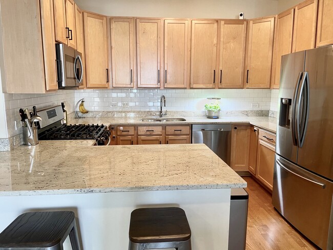 Photo - 909 W Washington Blvd Unit 412