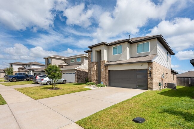 19014 Norbury Pk Ln