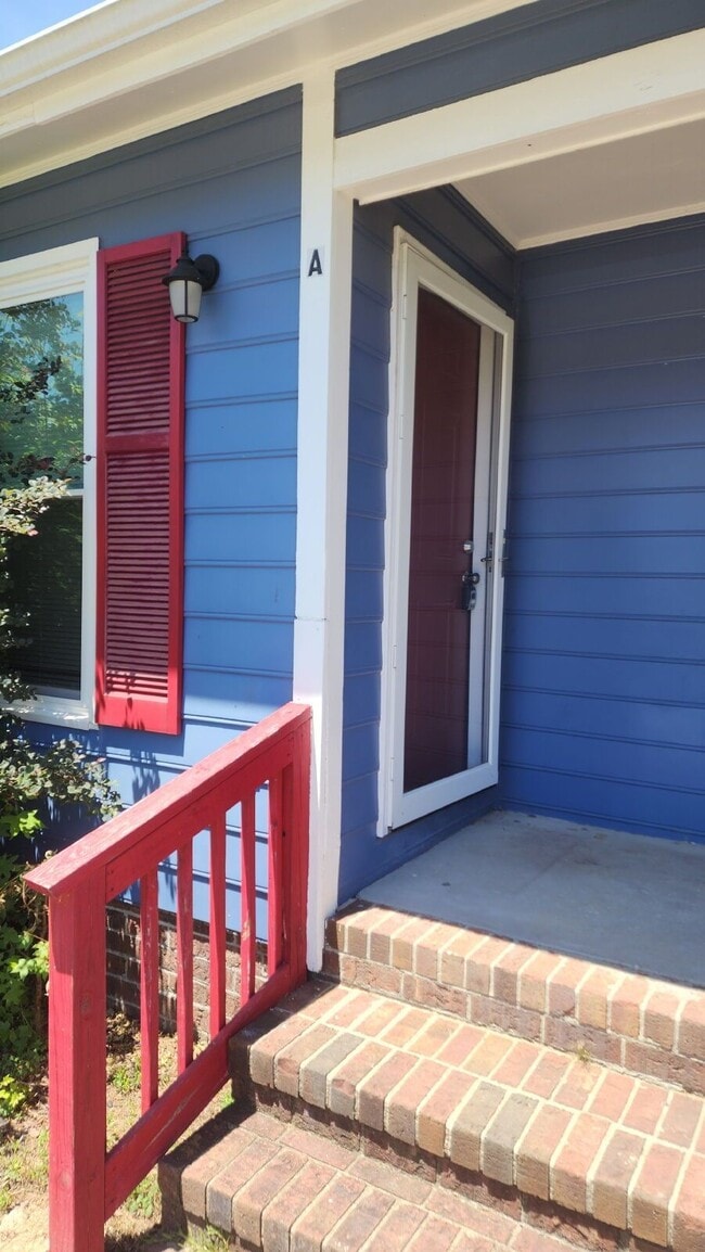 Photo - 303a Alice Dr