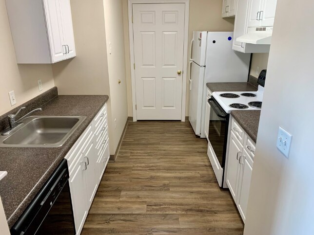 Photo - 80 Mill St Unidad 100