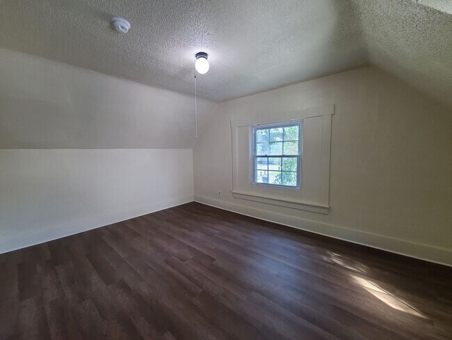 Photo - 785 Colfax Ave Unit 2 (Upper)