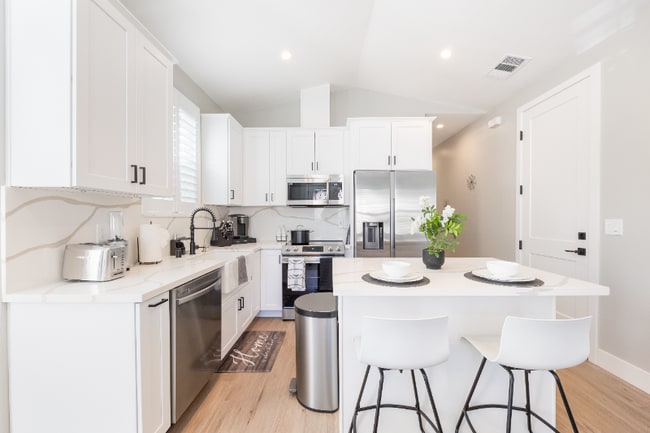 Photo - 8864 Boreal Way