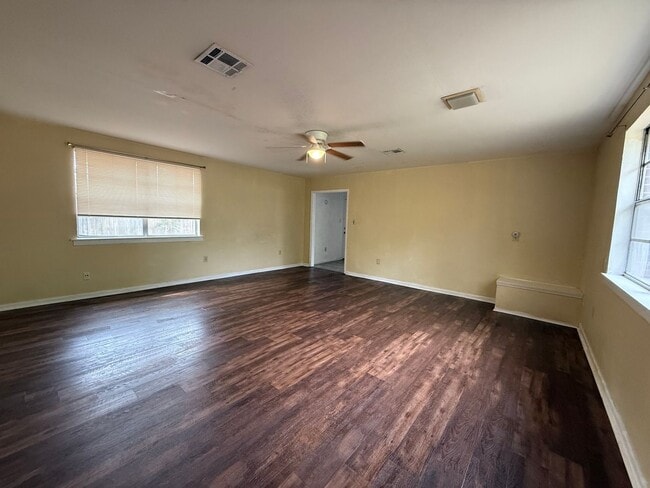 Photo - Room To Stretch