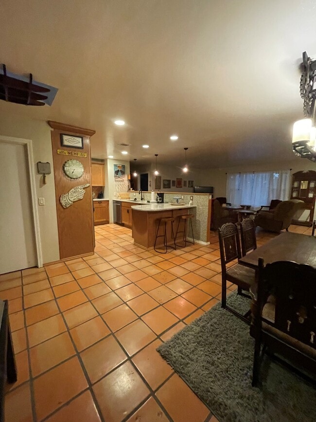 Photo - 546 W Leroux St
