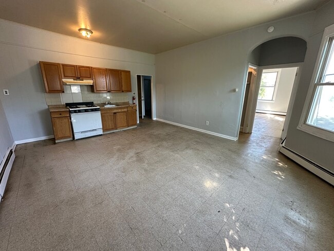 Photo - 1217 Arrott St Apartments