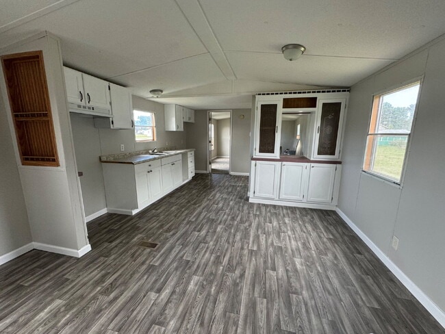 Photo - 3 BR | 2 BA Mobile Home in Pikeville *Trash Pick-Up Included*