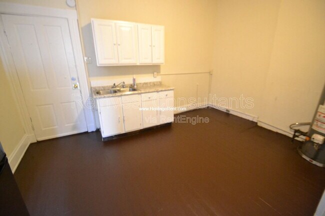 Photo - 1042 Marshall Ave Unit 4