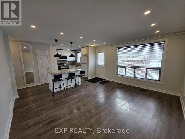 Photo - 77 Kulpin Ave