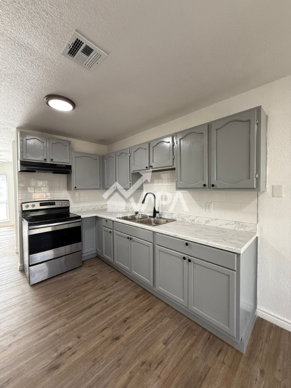 Photo - 1078 Frost Fire