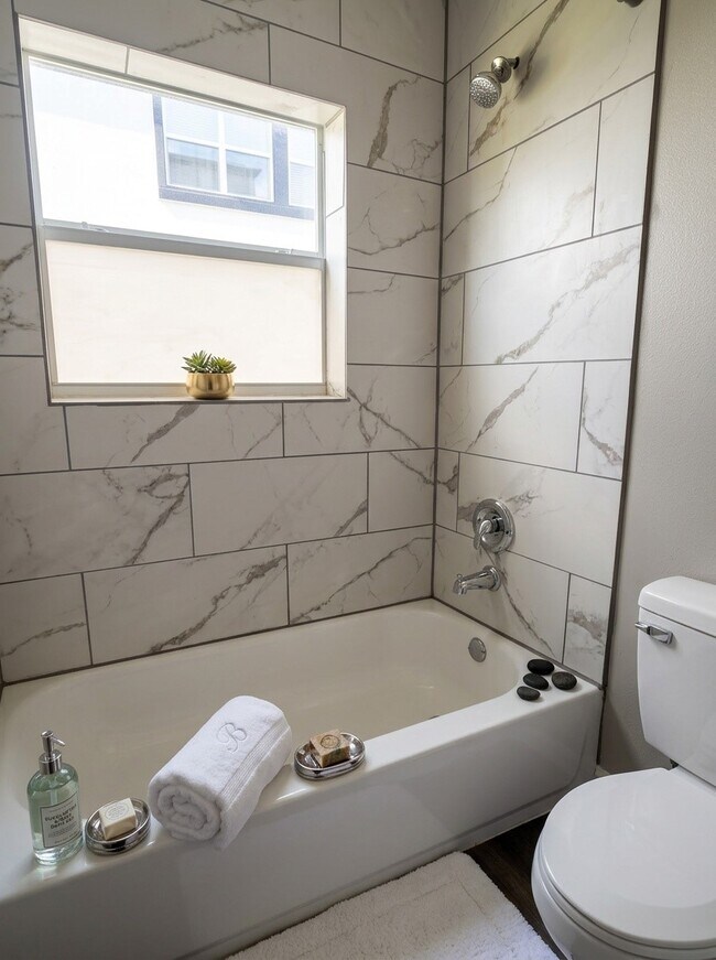 122 Pineview Dr Unit A