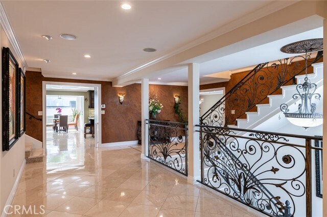 3435 Oakmont View Dr