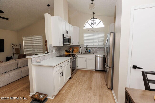 Photo - 1324 Independence Dr