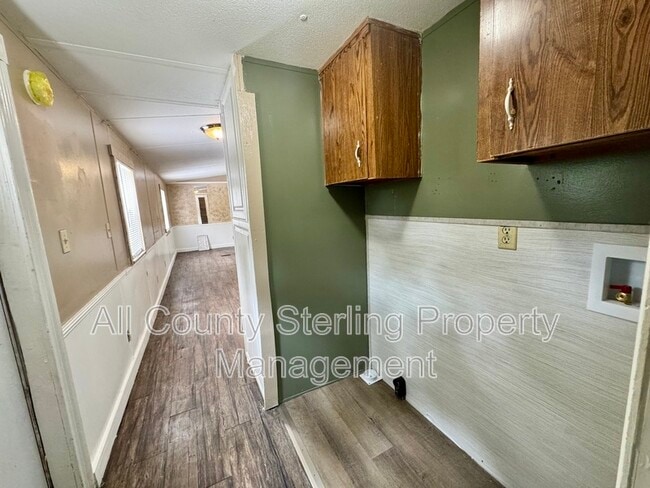 Photo - 137 SW Piston Glen