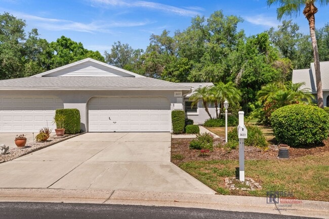 Building Photo - Charming 2BR/2BA Sarasota Retreat Near UTC - Annual Lease