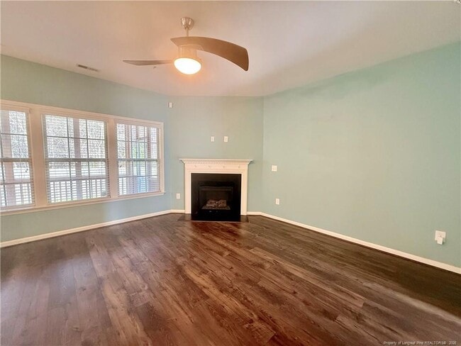 Photo - 144 Bicentennial Way