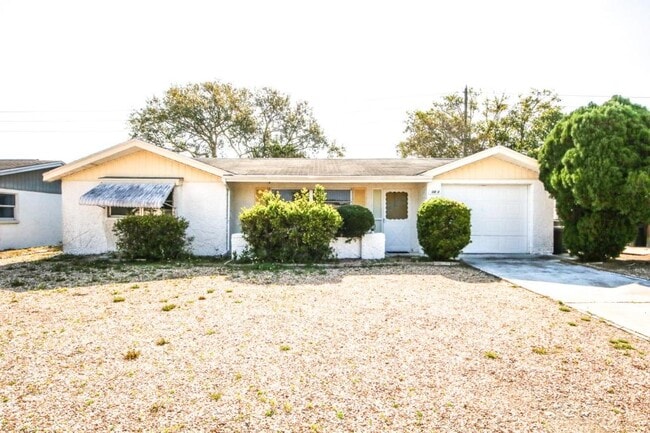 Photo - 10824 Queens Rd