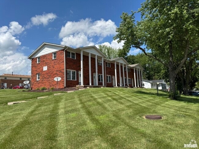 Building Photo - 18 Parkview Dr Unit C Rental
