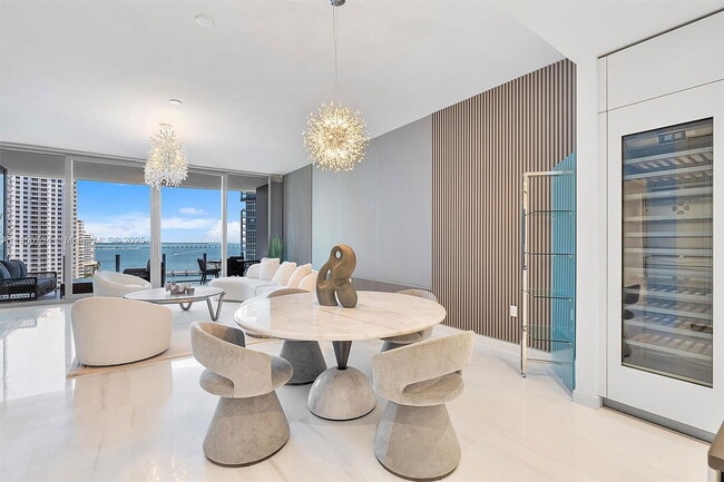 Photo - 300 Biscayne Blvd Way Unidad 1604